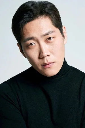 Photo of Ryu Seung-moo from the Latest Netflix gallery