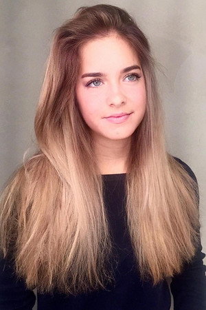 Photo of Dominika from the Latest Netflix gallery