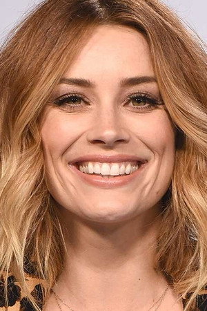 Arielle Vandenberg photo