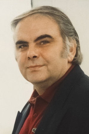 Photo of Enis Fosforoğlu from the Latest Netflix gallery