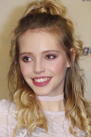 Lina Larissa Strahl photo