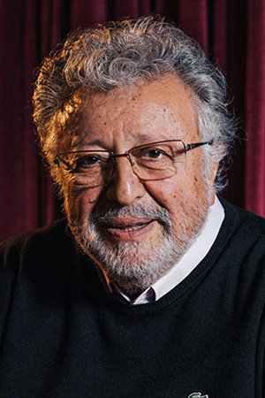 Metin Akpınar photo