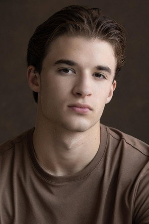 Photo of Avery Esteves from the Latest Netflix gallery