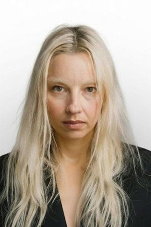 Photo of Ilinca Manolache from the Latest Netflix gallery
