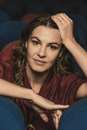 Photo of Estela Renner from the Latest Netflix gallery