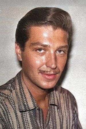Photo of Önder Somer from the Latest Netflix gallery