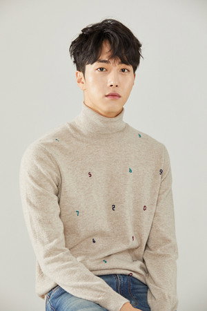 Photo of Kim Jong Yoon from the Latest Netflix gallery