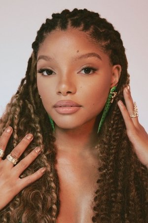 Halle Bailey photo