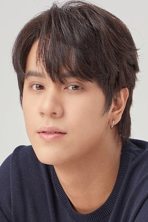 Korapat Kirdpan photo