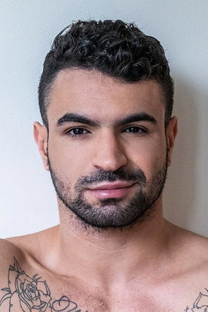 Photo of Ian Greene from the Latest Netflix gallery