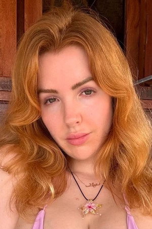 Photo of Scarlett Jones from the Latest Netflix gallery