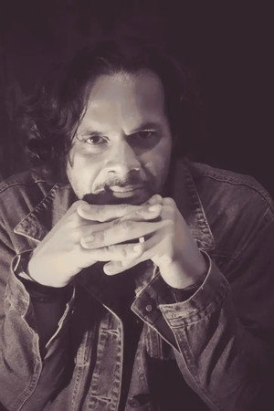 Photo of Fabiano Santos from the Latest Netflix gallery
