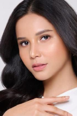 Photo of Yunita Siregar from the Latest Netflix gallery