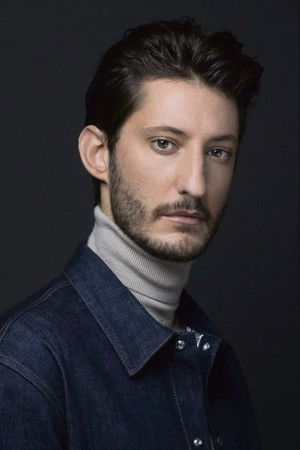 Pierre Niney photo