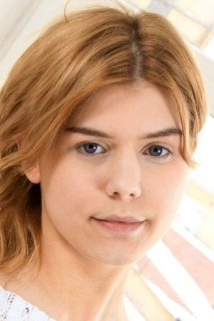 Photo of Lexy Harris from the Latest Netflix gallery