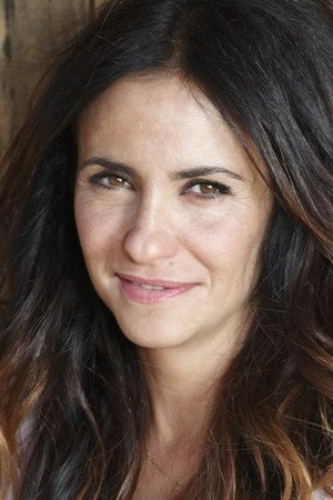 Melani Olivares photo