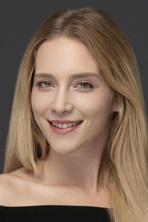 Hayal Köseoğlu photo