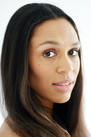 Photo of Amelia Hoy from the Latest Netflix gallery