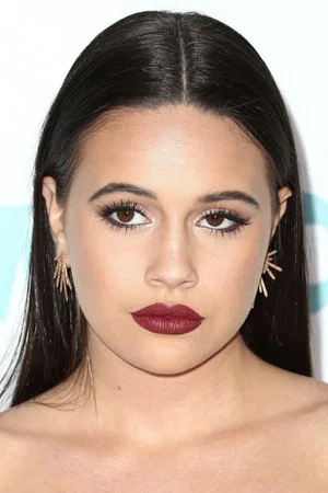 Photo of Bea Miller from the Latest Netflix gallery