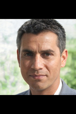 Photo of Christian Vance from the Latest Netflix gallery