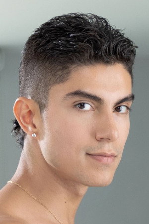 Photo of Alfonso Osnaya from the Latest Netflix gallery
