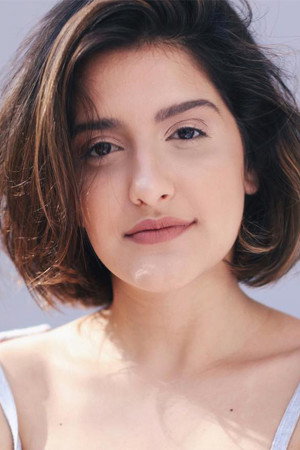Photo of Laura Paro from the Latest Netflix gallery