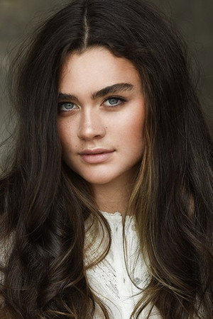 Photo of Lola Flanery from the Latest Netflix gallery