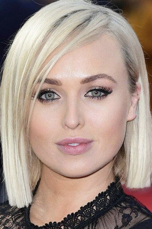 Photo of Jorgie Porter from the Latest Netflix gallery