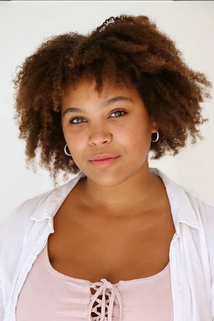 Photo of Hannah Gonera from the Latest Netflix gallery