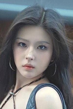 Photo of Xiong Anni from the Latest Netflix gallery