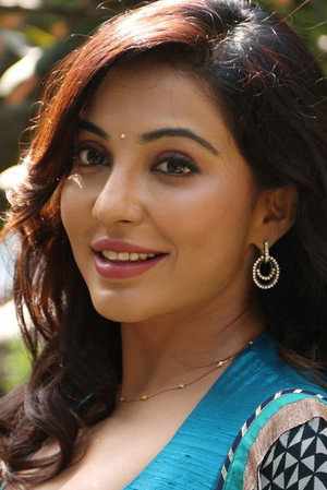 Parvatii Nair photo