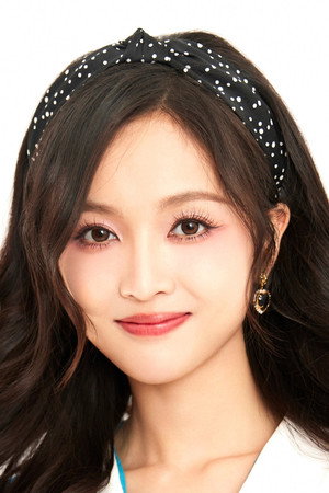 Photo of Wu Xuanyi from the Latest Netflix gallery