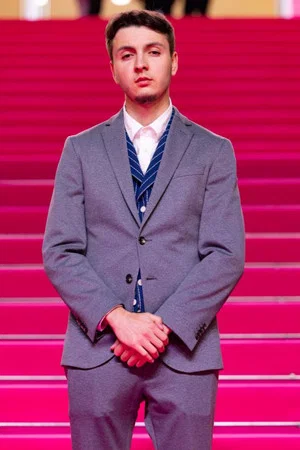 Photo of Yanis Prone from the Latest Netflix gallery