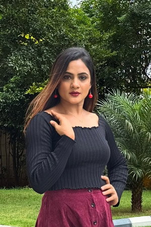 Photo of Elli Padhi from the Latest Netflix gallery