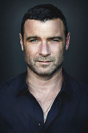 Liev Schreiber photo