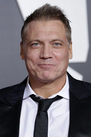 Holt McCallany photo