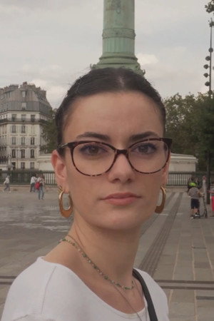 Photo of Louise Rolland from the Latest Netflix gallery