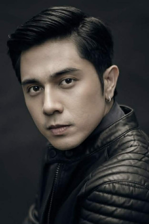 Paulo Avelino photo