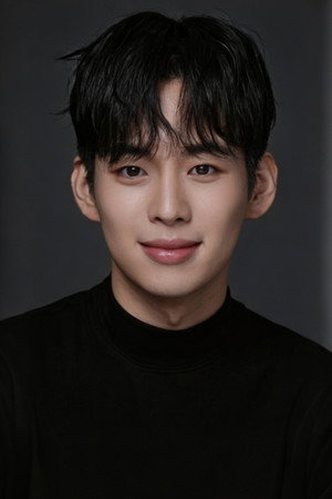 Photo of Choi Min-seo from the Latest Netflix gallery