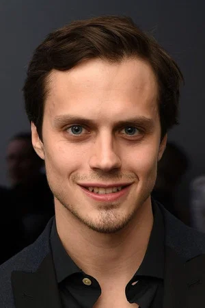 Photo of Jake Robinson from the Latest Netflix gallery