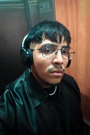 Photo of Esteban Gómez from the Latest Netflix gallery