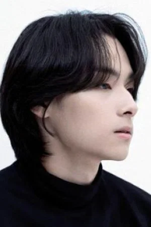 Photo of Lee Ye-hwan from the Latest Netflix gallery