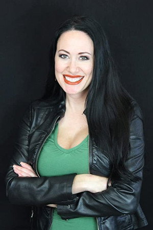 Photo of Michelle Palermo from the Latest Netflix gallery