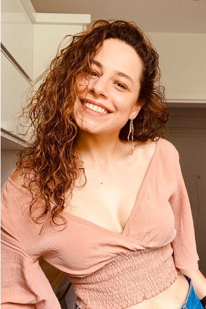 Aslı İnandık photo