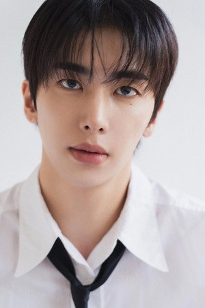 Photo of Lee Dong-yeol from the Latest Netflix gallery
