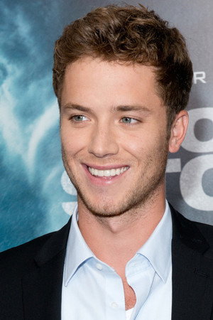 Jeremy Sumpter photo