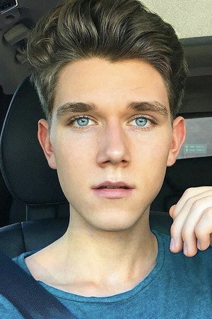 Photo of Devan Key from the Latest Netflix gallery