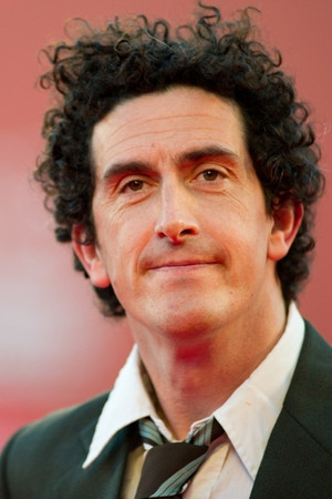 Photo of Robbie Ryan from the Latest Netflix gallery