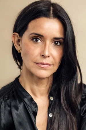 Photo of Alexandra Castillo from the Latest Netflix gallery