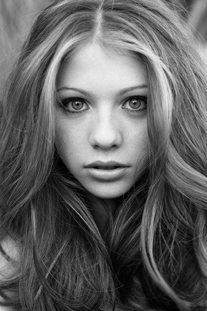 Michelle Trachtenberg photo